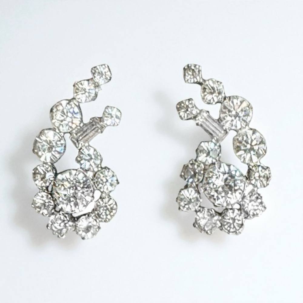 Vintage 40’s REINAD Signed Rhinestone Costume Crawler Clip On Earrings Jewelry